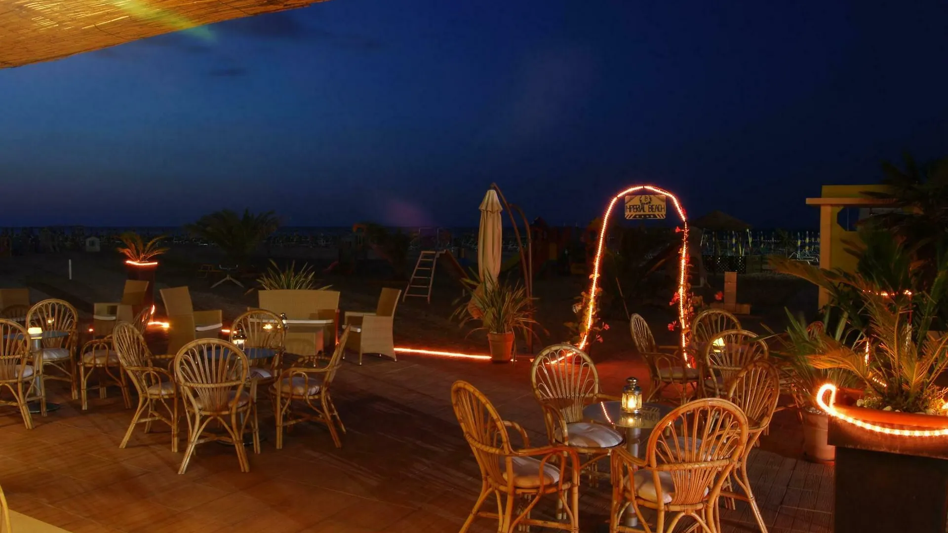 Hotel Imperial Beach - Dada Hotels Rimini 4*,  Olaszország
